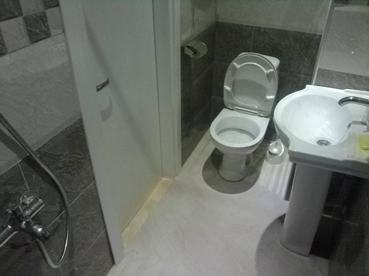 Apartment Face Батумі Екстер'єр фото